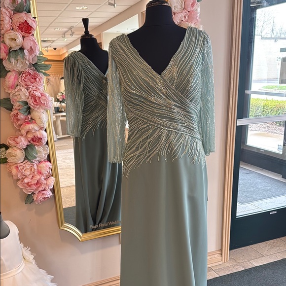 suzanne emerald green dress Zapakasa Women Sparkly Sage Green Corset Short Satin Homecoming Dress Tight  Spaghetti Straps Appliqued Lace-Up Back Cocktail Dress